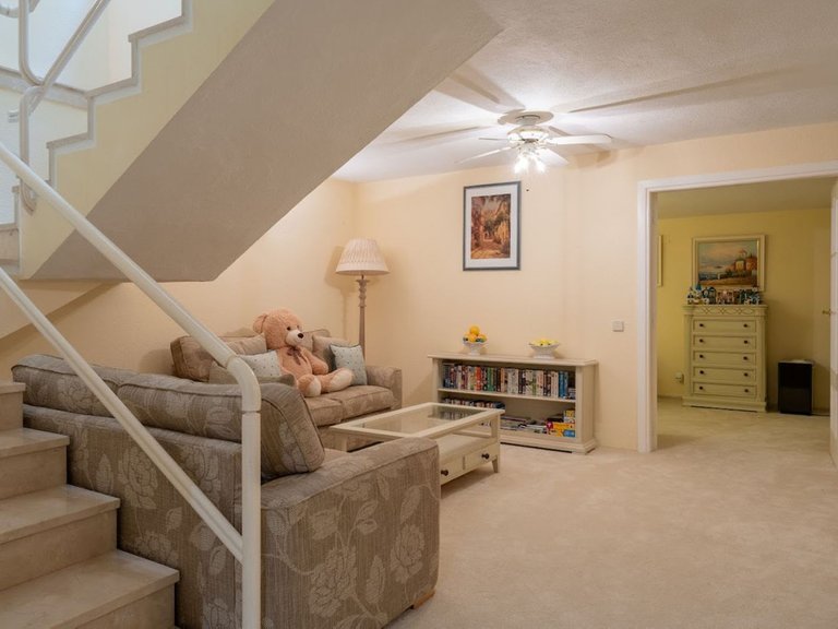 Villa for Sale in New Golden Mile, Malaga 23