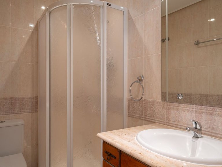 Villa for Sale in New Golden Mile, Malaga 33