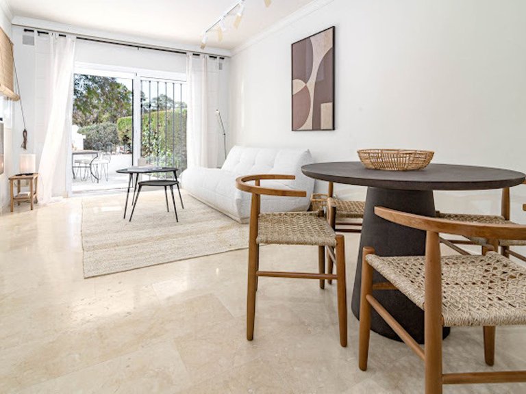 Apartment for Sale in Nueva Andalucía, Malaga 8