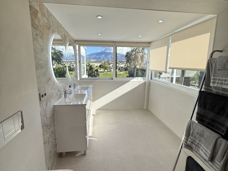 Villa for Sale in Guadalmina Alta, Malaga 7