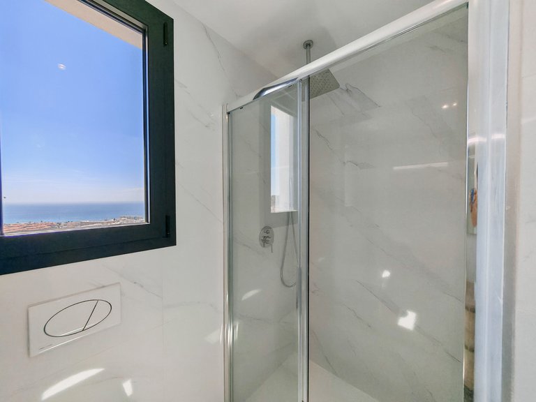 Apartment for Sale in Fuengirola, Malaga 14