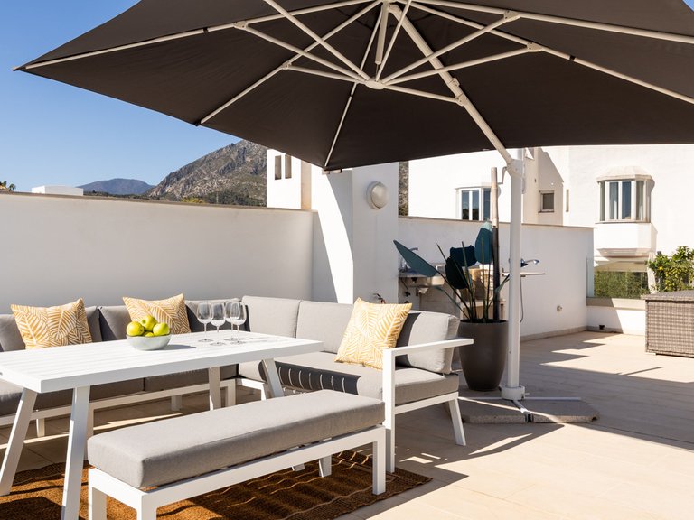Villa for Sale in The Golden Mile, Malaga 21