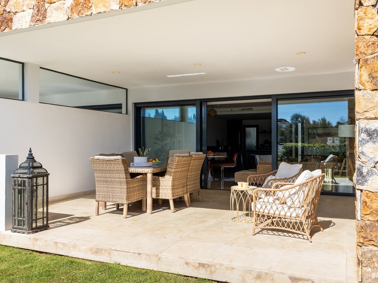 Villa for Sale in The Golden Mile, Malaga 28