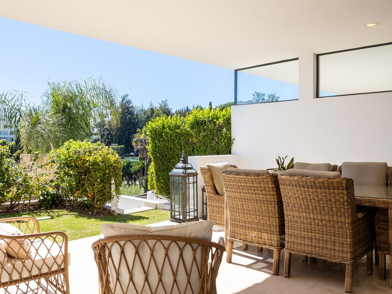 Villa for Sale in The Golden Mile, Malaga 30