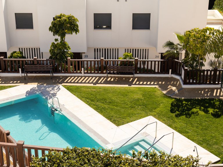 Villa for Sale in The Golden Mile, Malaga 36