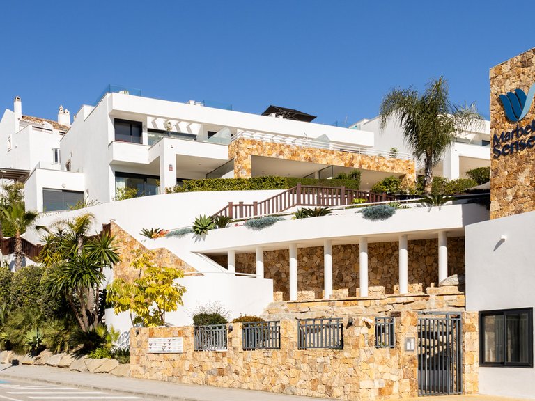 Villa for Sale in The Golden Mile, Malaga 37
