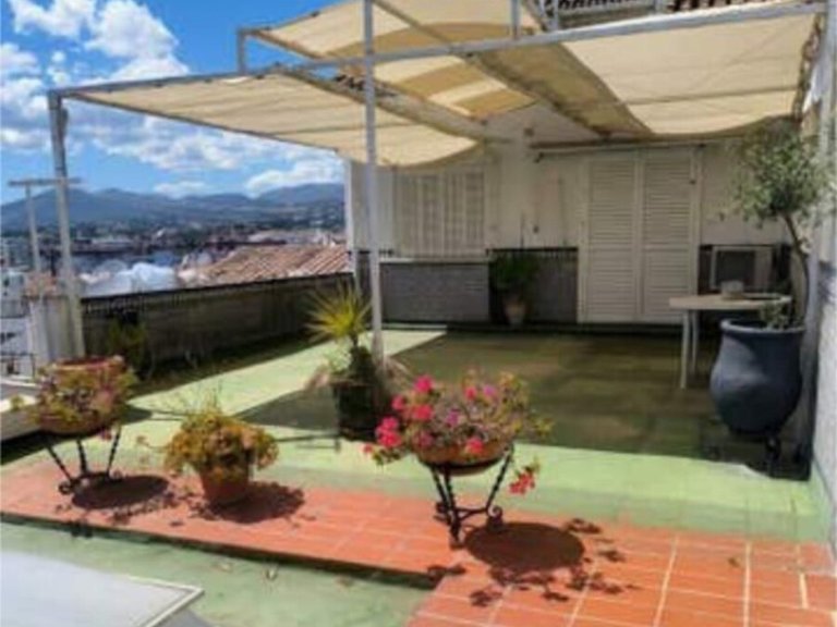 Villa for Sale in Las Brisas, Malaga 7