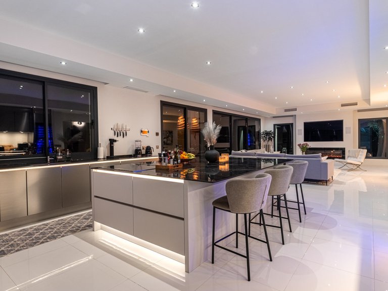 Villa for Sale in La Cala Golf, Malaga 11
