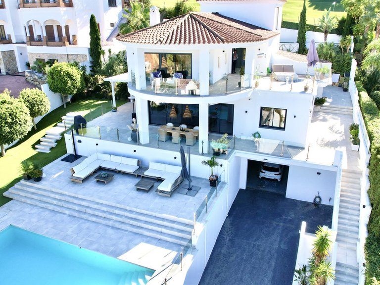 Villa for Sale in La Cala Golf, Malaga 33