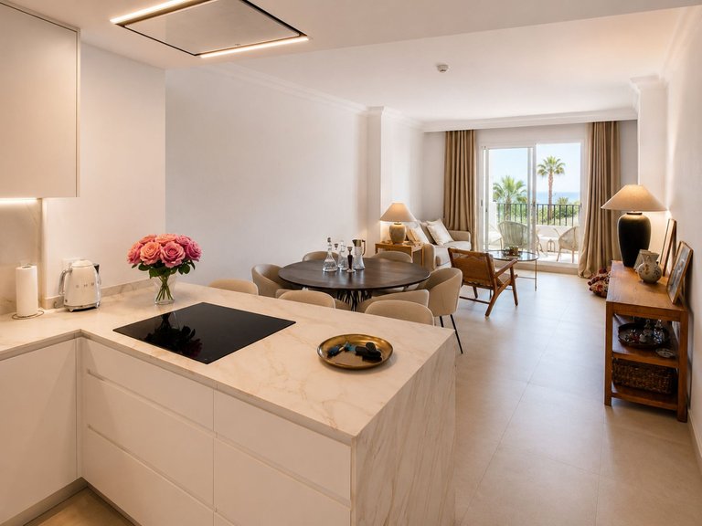 Apartment for Sale in The Golden Mile, Malaga 8