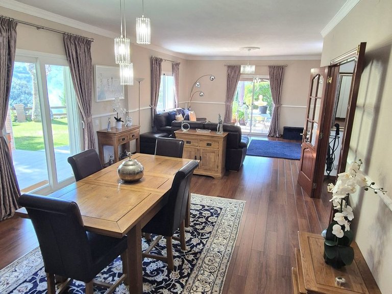Villa for Sale in Coín, Malaga 10
