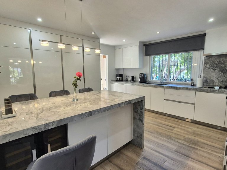 Villa for Sale in Coín, Malaga 11