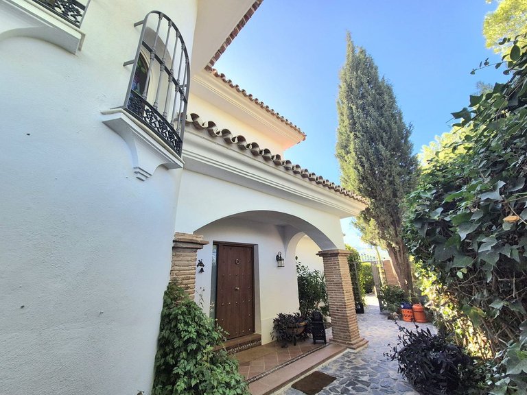 Villa for Sale in Coín, Malaga 2