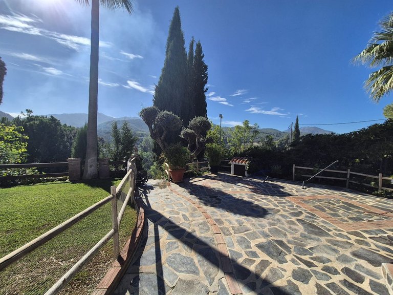 Villa for Sale in Coín, Malaga 55