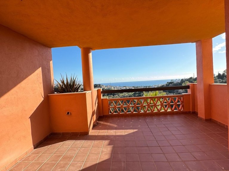 Apartment for Sale in Las Chapas, Malaga 1