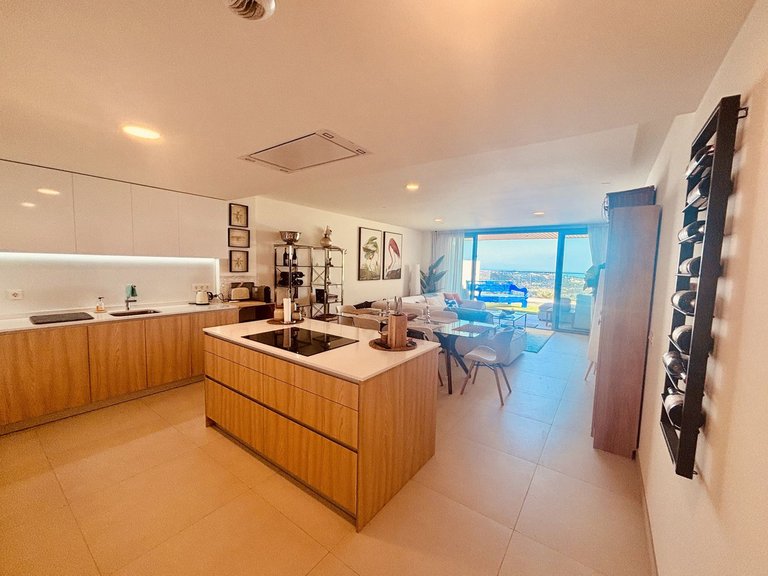 Apartment for Sale in Calanova Golf, Malaga 3