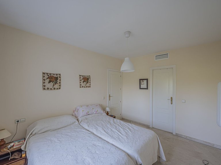 Apartment for Sale in Costalita, Malaga 6
