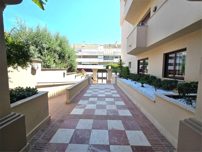 Apartment for Sale in San Pedro De Alcántara, Malaga 39