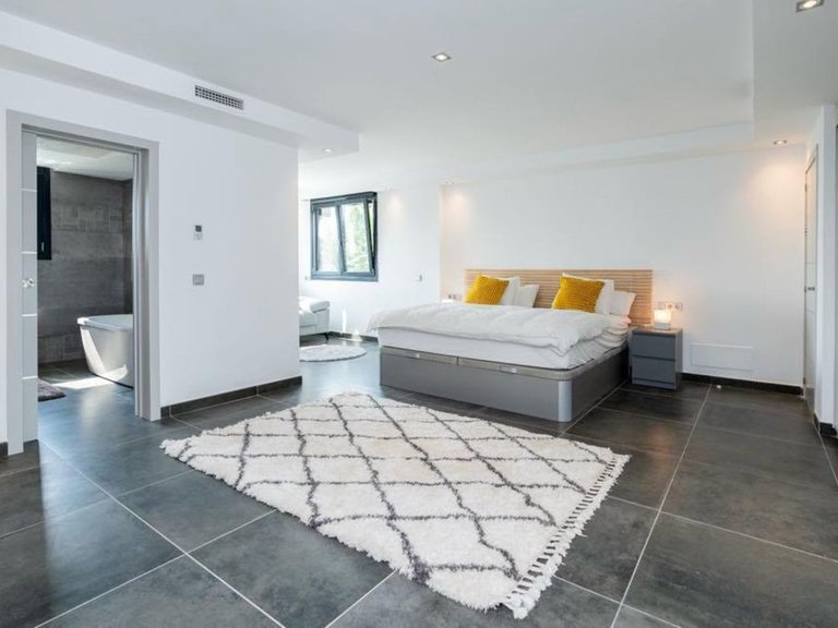 Villa for Sale in Marbella, Malaga 12