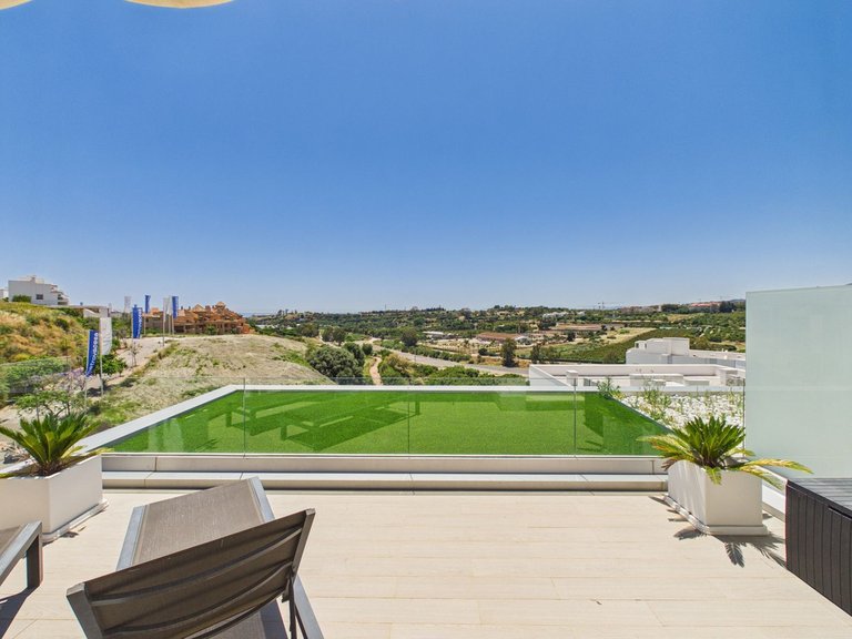 Villa for Sale in Cancelada, Malaga 35