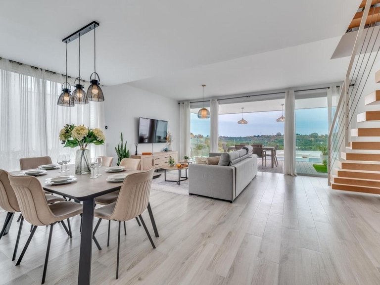 Villa for Sale in Cancelada, Malaga 5