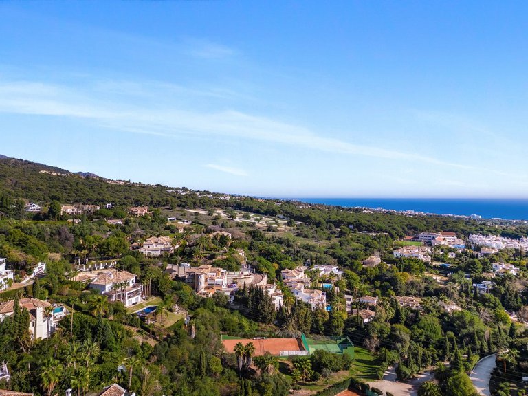 Villa for Sale in The Golden Mile, Malaga 19