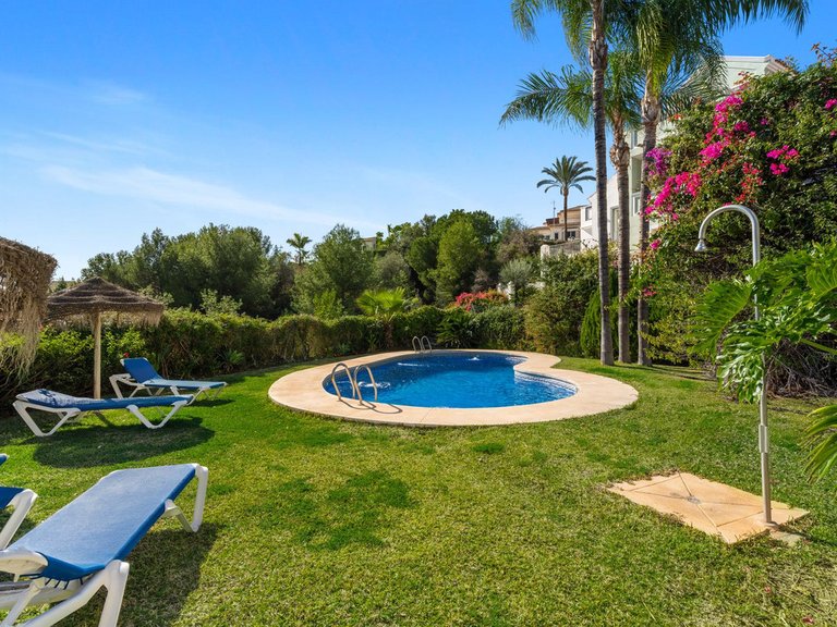 Villa for Sale in The Golden Mile, Malaga 22