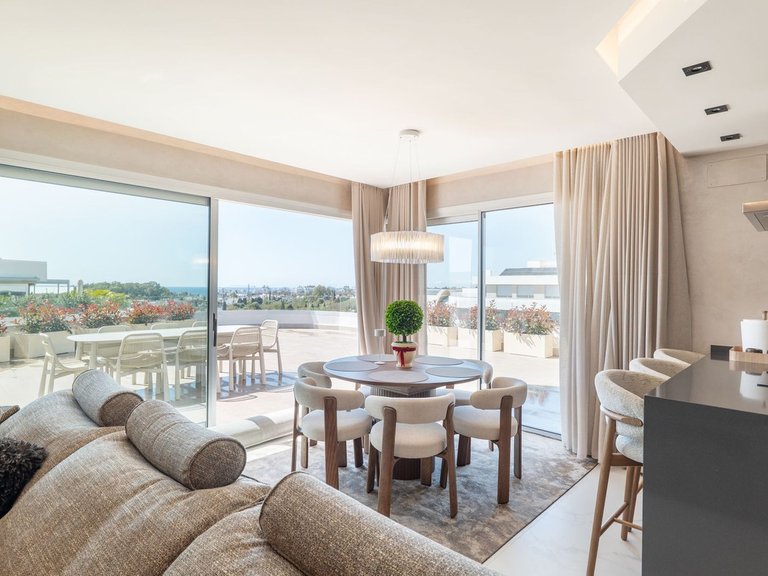Apartment for Sale in San Pedro De Alcántara, Malaga 1