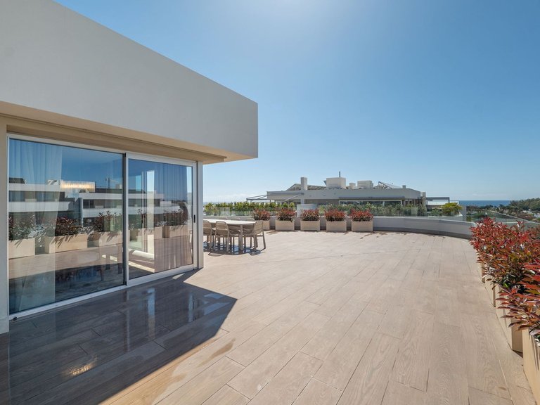 Apartment for Sale in San Pedro De Alcántara, Malaga 5