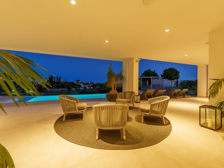 Villa for Sale in Nueva Andalucía, Malaga 48