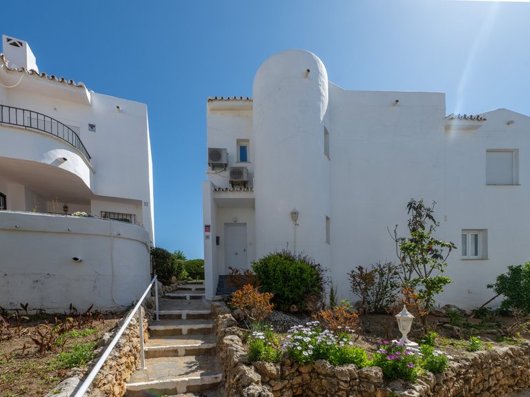 Villa for Sale in Miraflores, Malaga 26