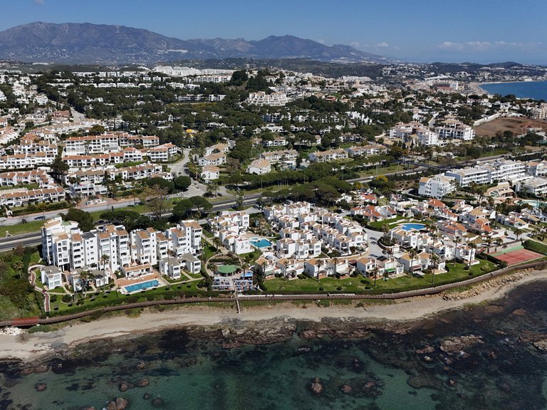 Villa for Sale in Miraflores, Malaga 34