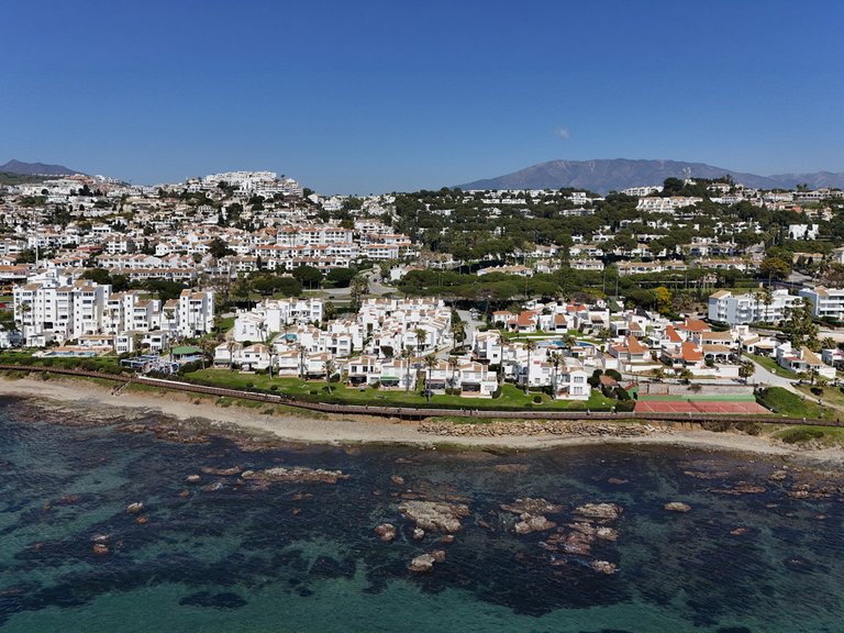 Villa for Sale in Miraflores, Malaga 35