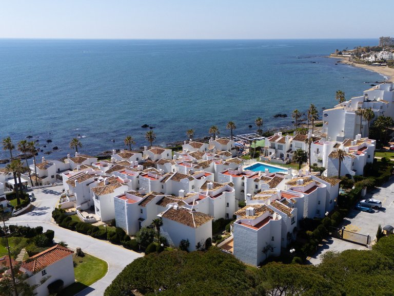 Villa for Sale in Miraflores, Malaga 36