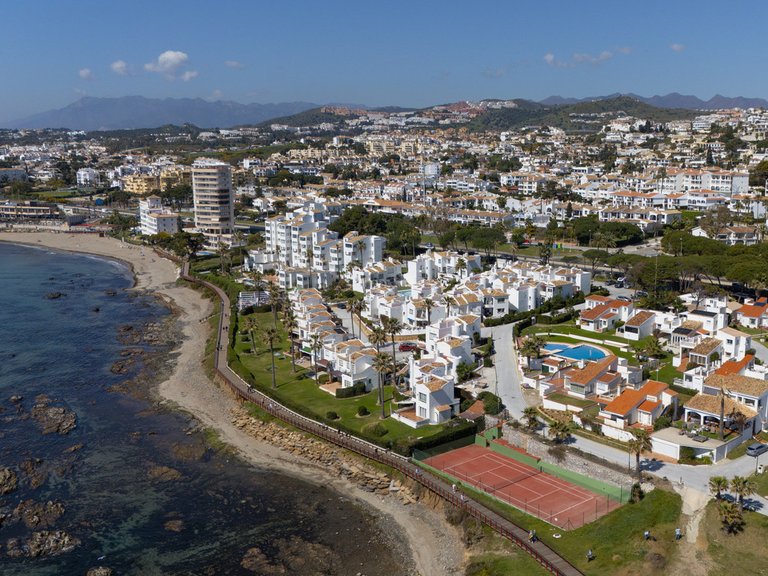 Villa for Sale in Miraflores, Malaga 37