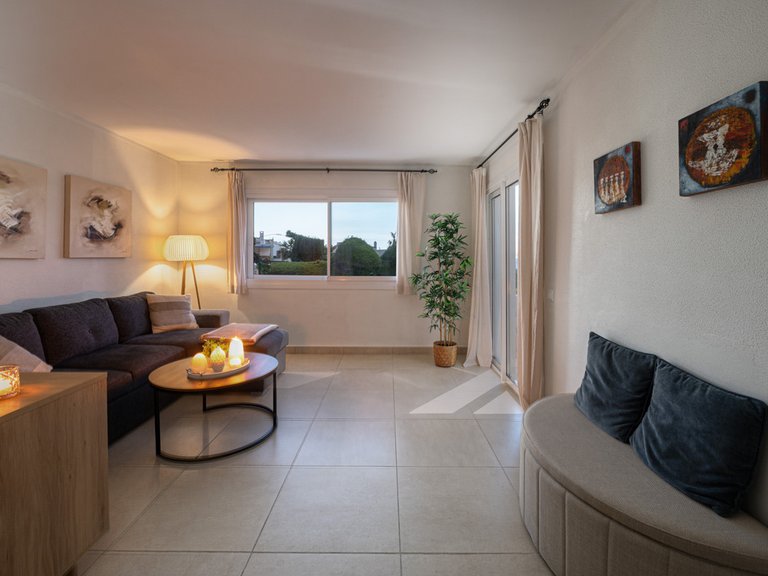 Villa for Sale in Miraflores, Malaga 6