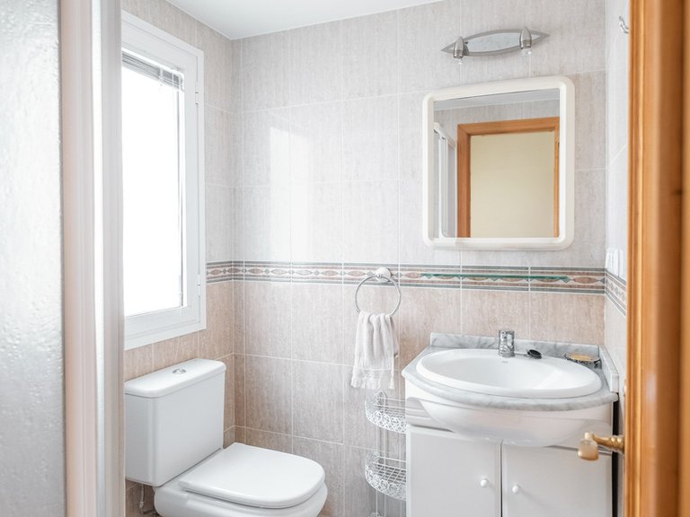Apartment for Sale in The Golden Mile, Malaga 15