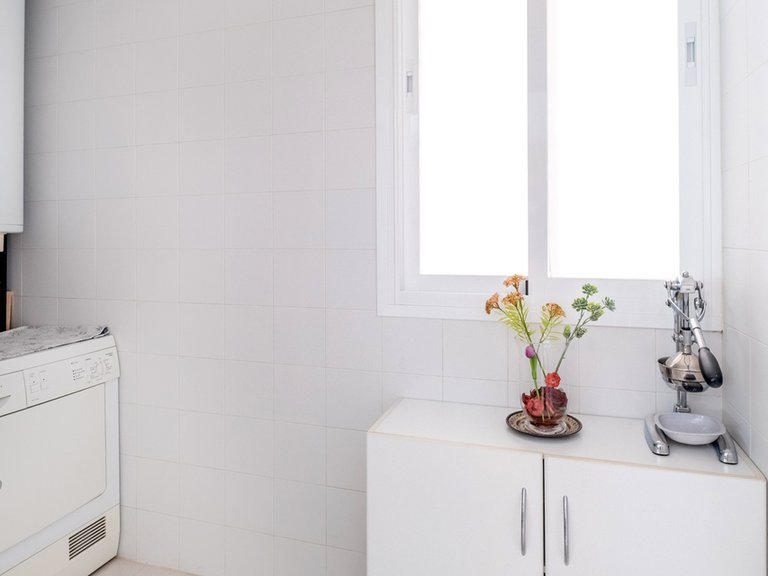 Apartment for Sale in The Golden Mile, Malaga 17