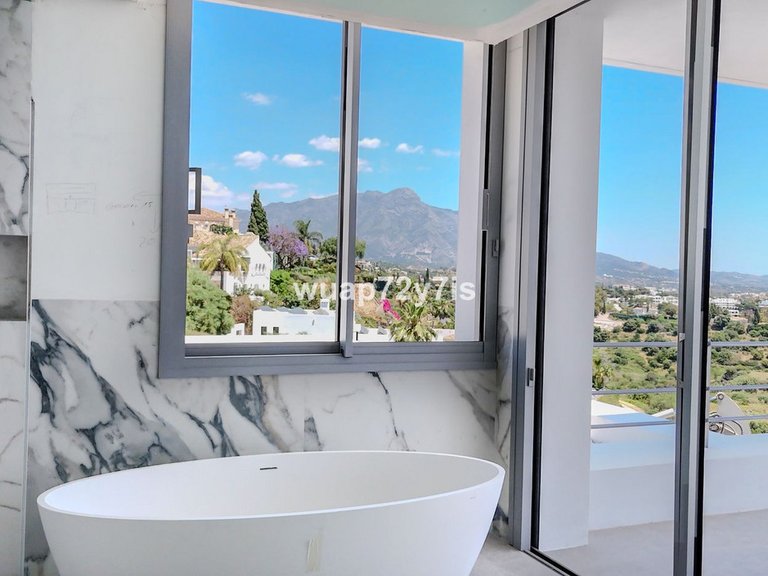 Villa for Sale in Benahavís, Malaga 13
