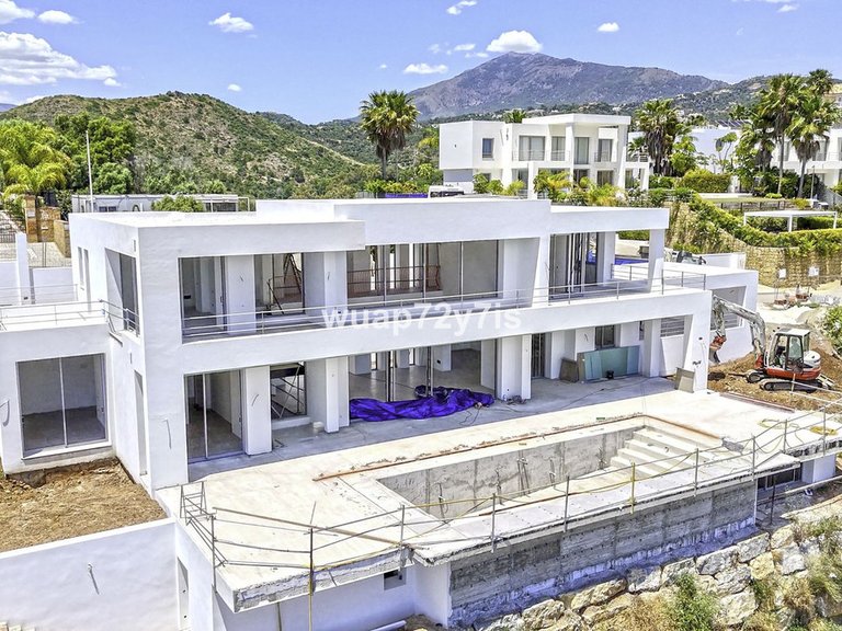 Villa for Sale in Benahavís, Malaga 2