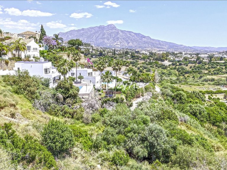 Villa for Sale in Benahavís, Malaga 4