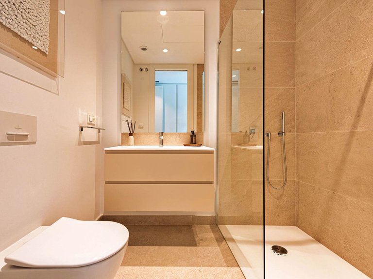 Apartment for Sale in Nueva Andalucía, Malaga 16
