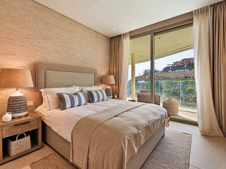 Apartment for Sale in Nueva Andalucía, Malaga 17