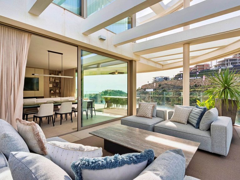Apartment for Sale in Nueva Andalucía, Malaga 18