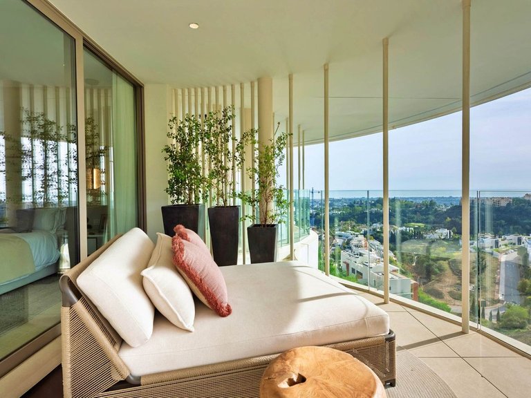 Apartment for Sale in Nueva Andalucía, Malaga 3