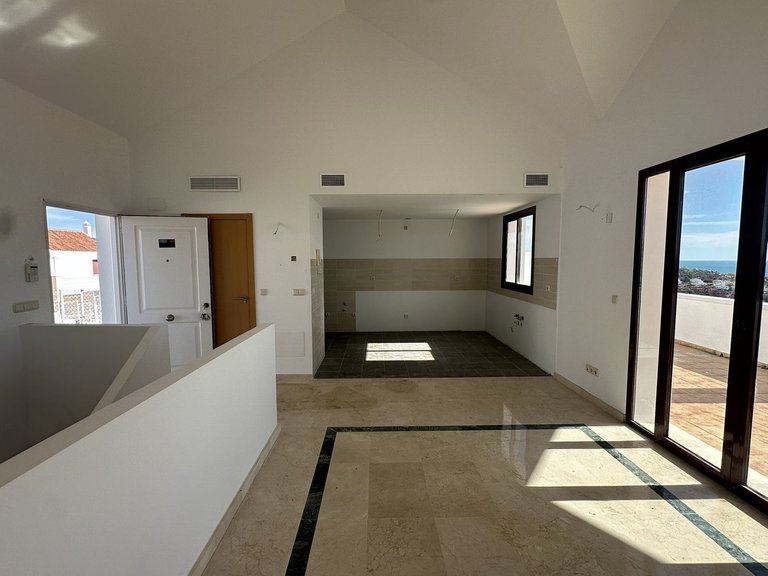 Villa for Sale in Doña Julia, Malaga 12