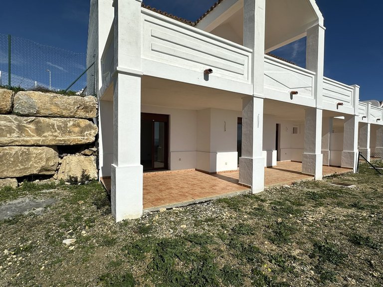 Villa for Sale in Doña Julia, Malaga 41