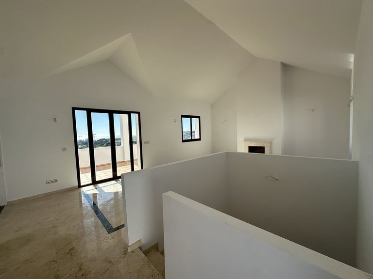 Villa for Sale in Doña Julia, Malaga 6