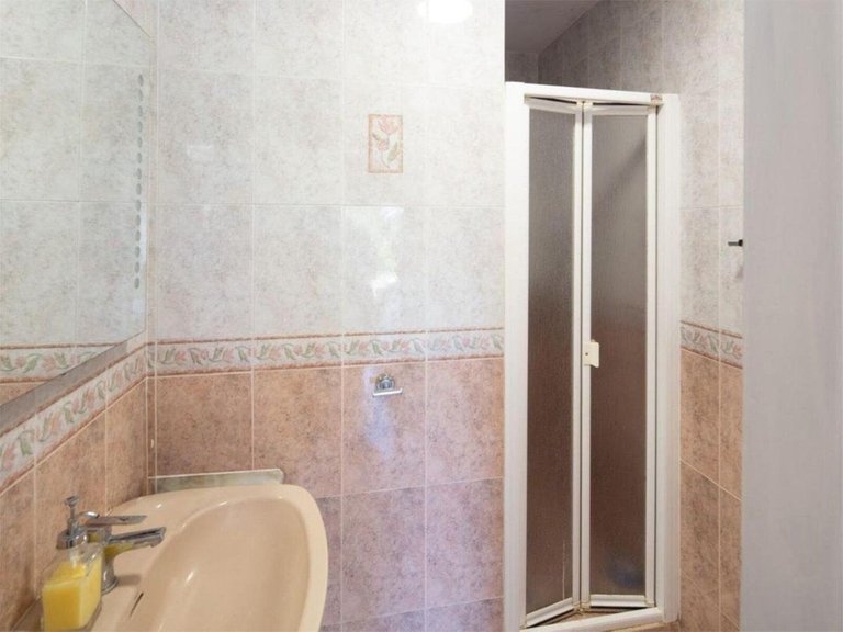 Villa for Sale in El Rosario, Malaga 14