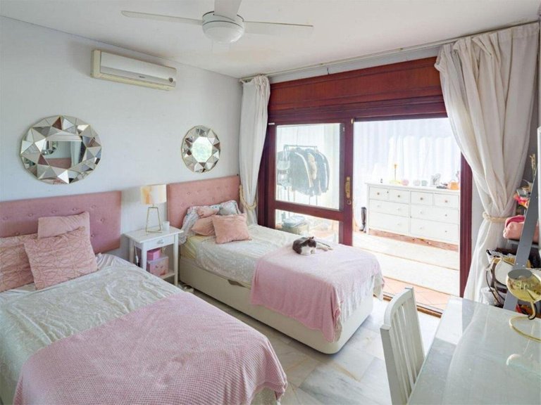 Villa for Sale in El Rosario, Malaga 15